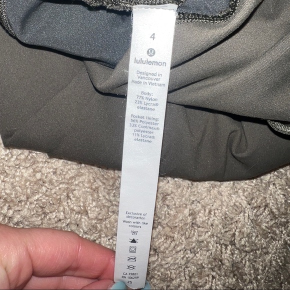 Lululemon Wunder Under - Picture 3 of 3